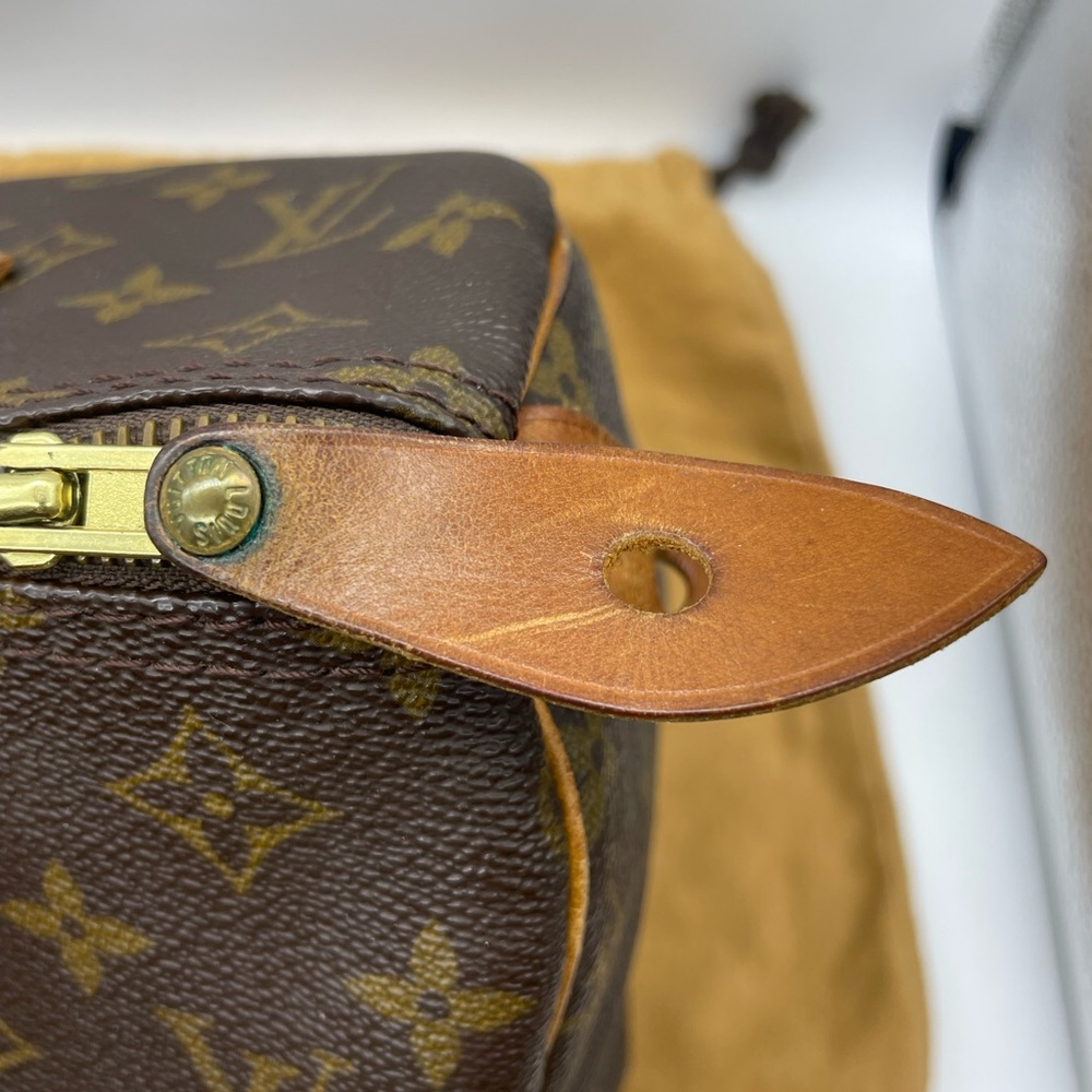 Louis Vuitton Monogram Speedy 30 Bag - Picture 7 of 15